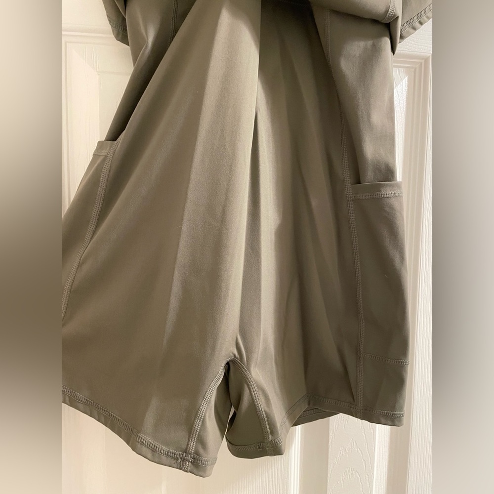 Halara Backless Active Dress - image 5